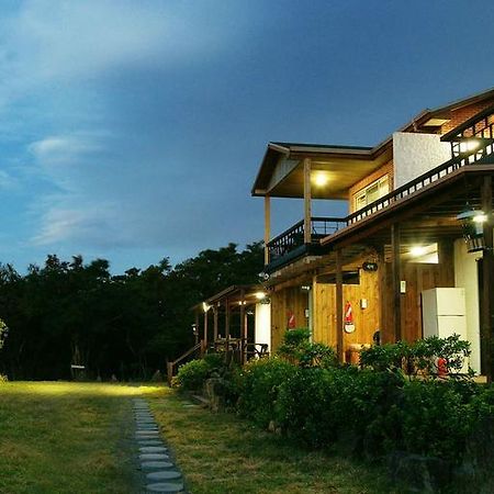 Gotjawal Geomunoreum Pension Jeju Eksteriør billede