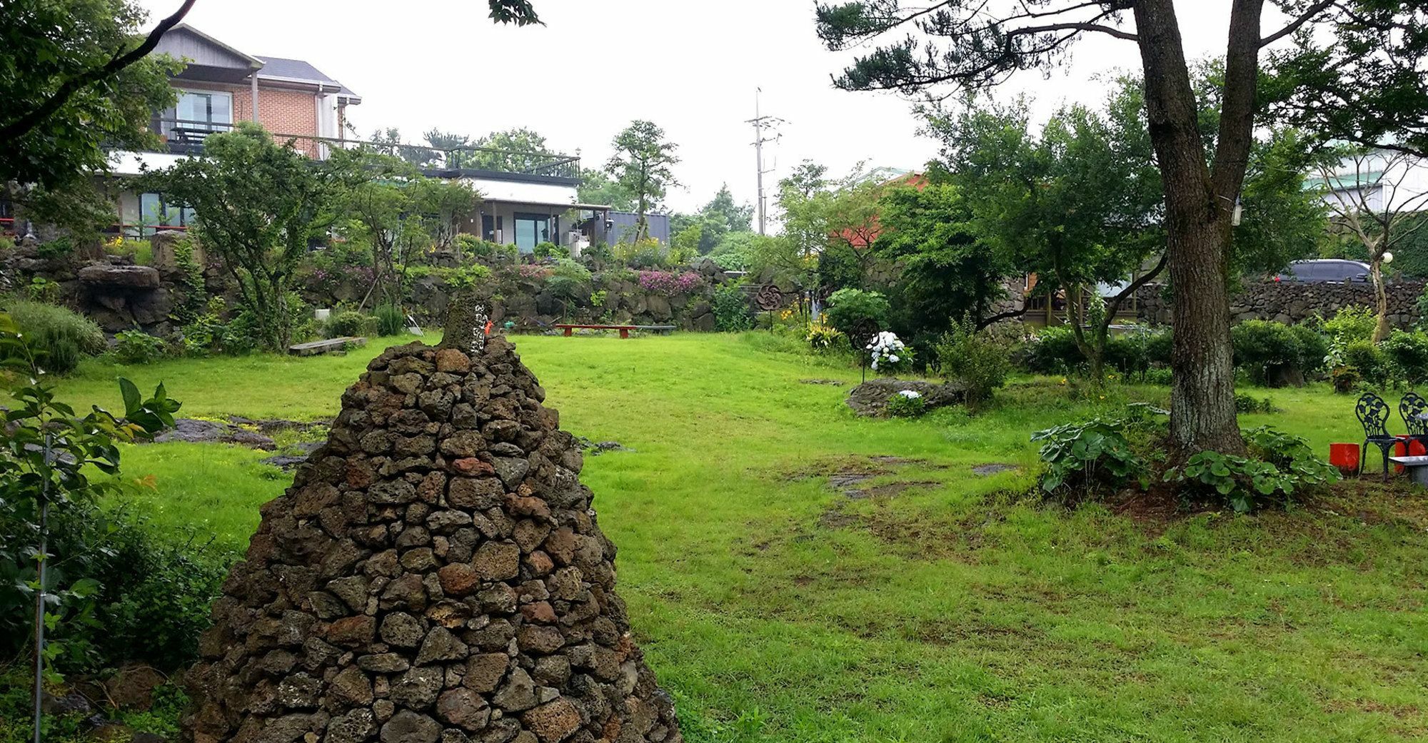 Gotjawal Geomunoreum Pension Jeju Eksteriør billede